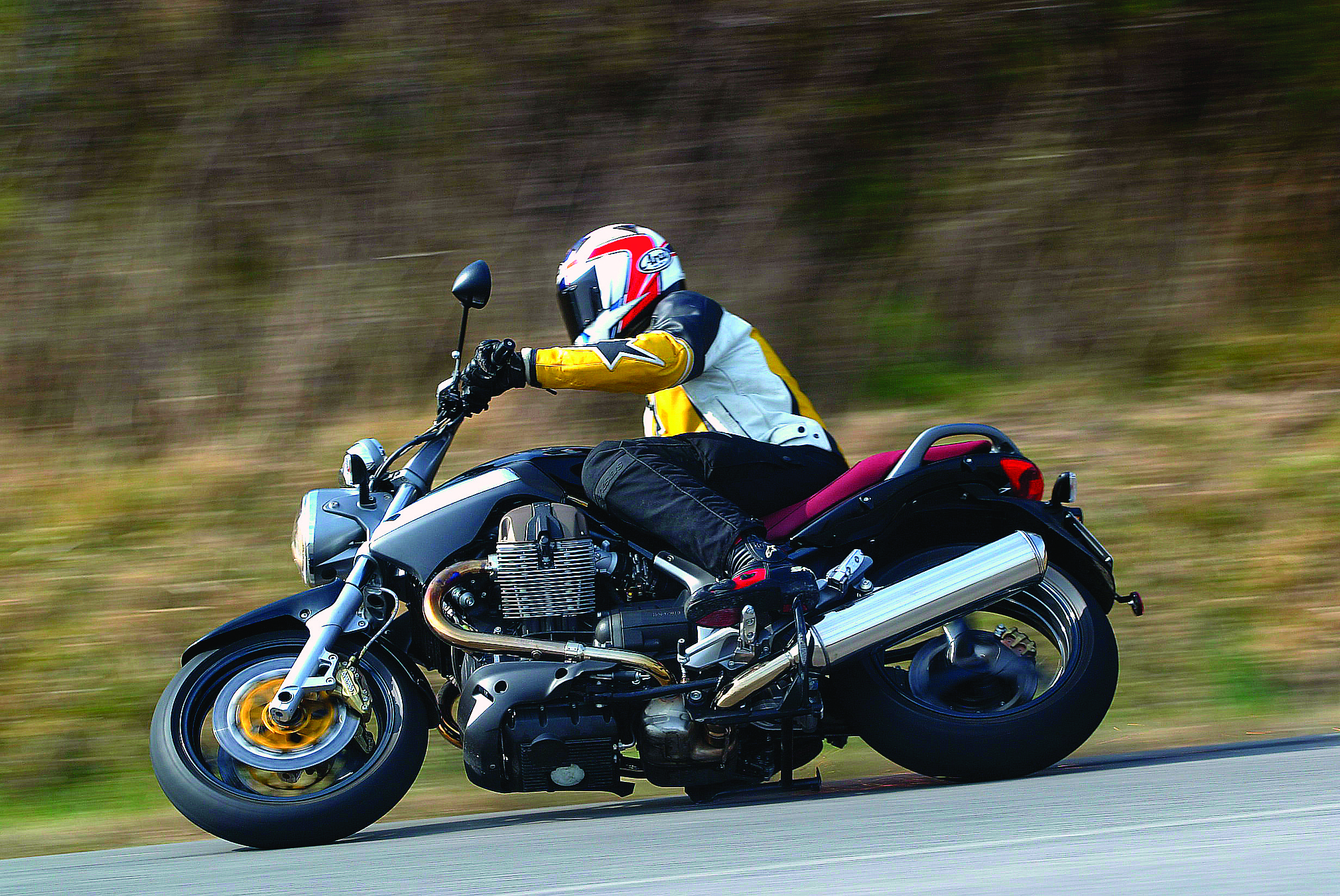 Moto Guzzi Breva V1100 - Autocity