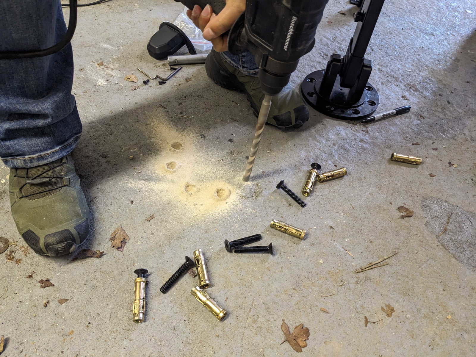 Installing the AX1000 ground anchor