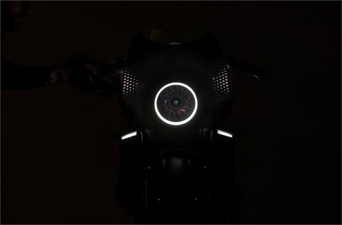 Honda reveals ‘CB4 Interceptor Concept’ at EICMA