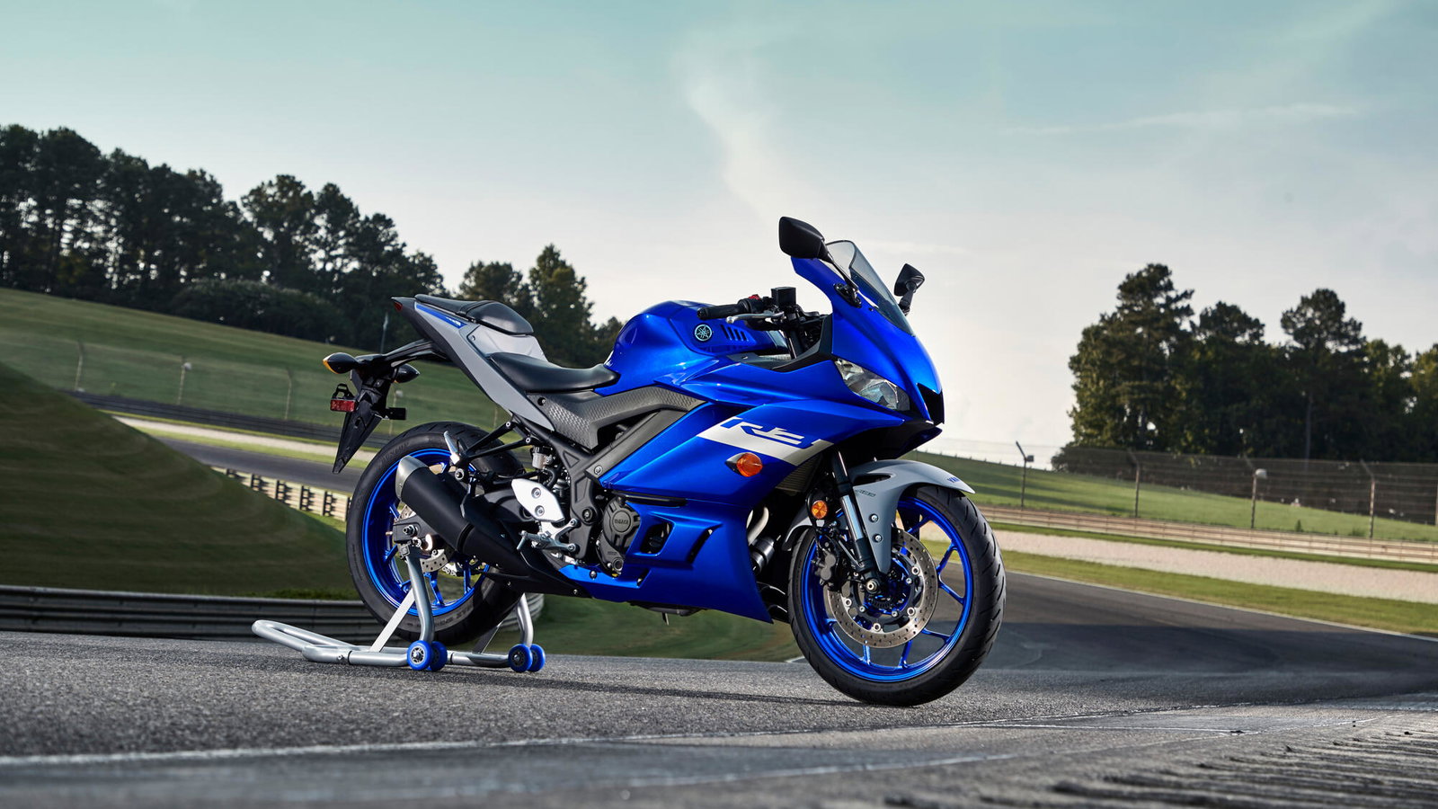 Yamaha R3