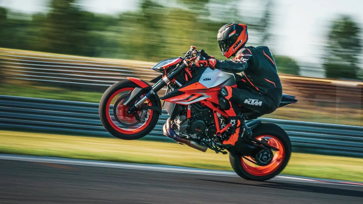 2023-KTM-1290-Super-Duke-R.jpg