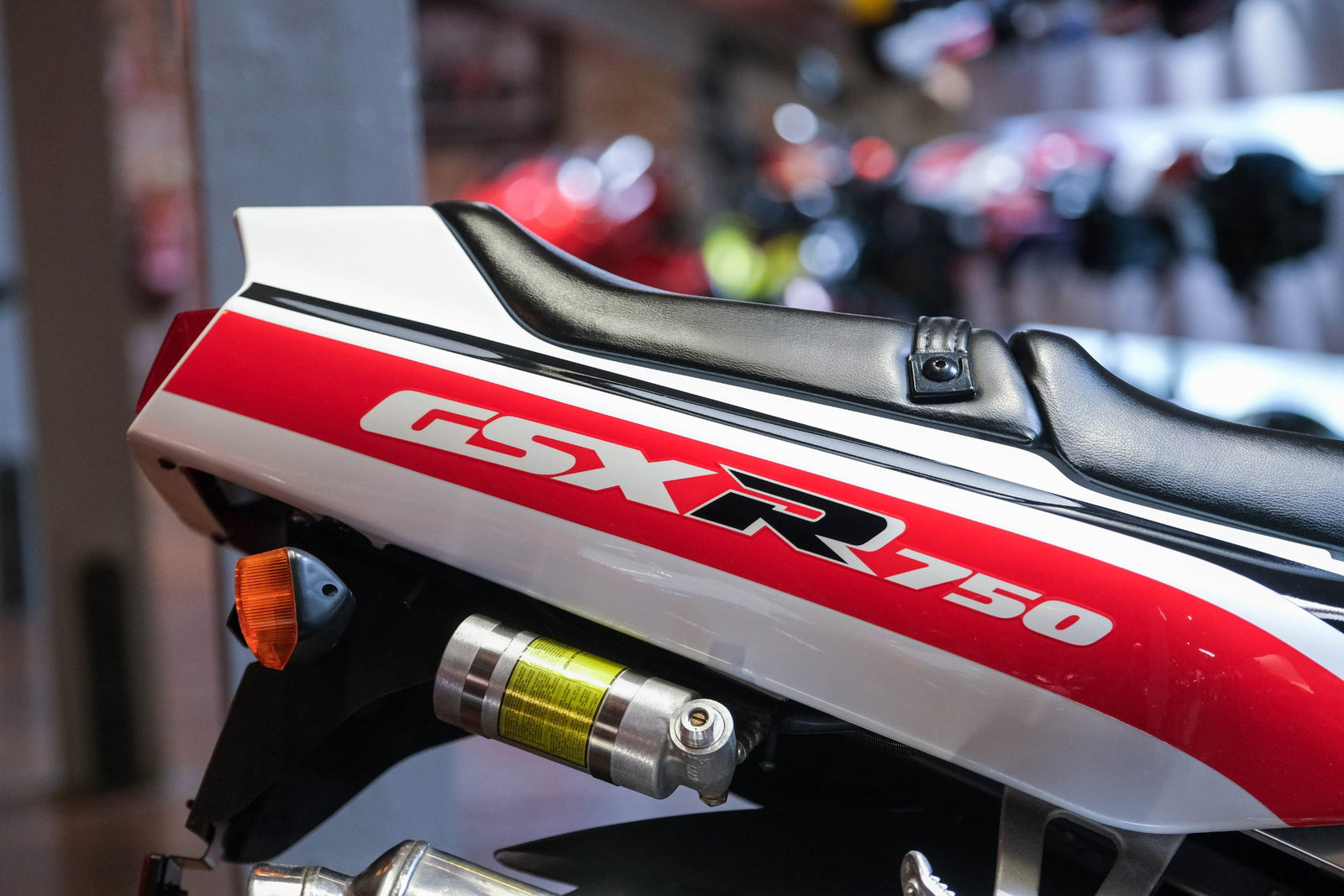 You Can Buy a Brand New 1991 Suzuki GSX-R750 | Visordown