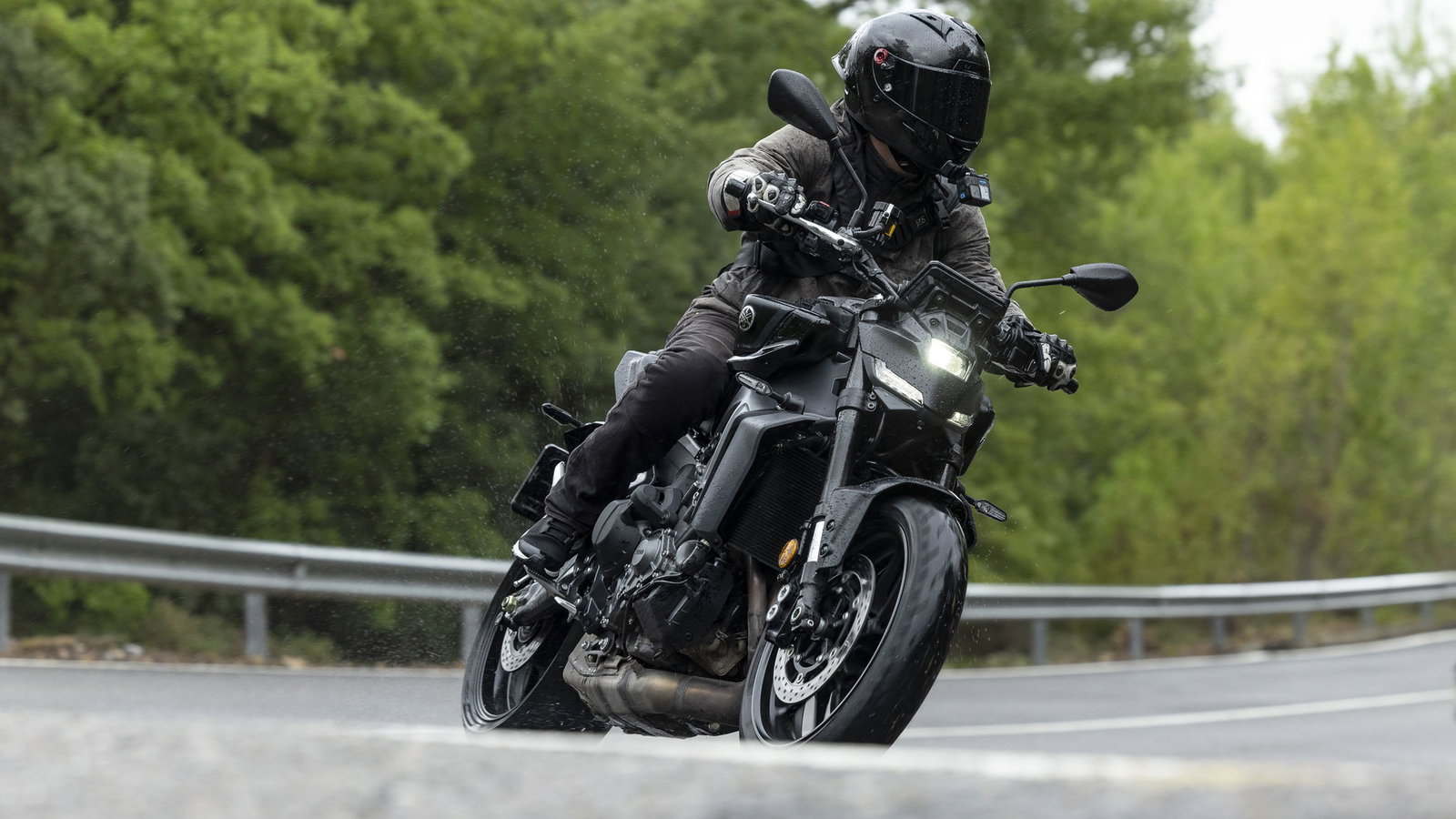 The Y-AMT gearbox on the Yamaha MT-09