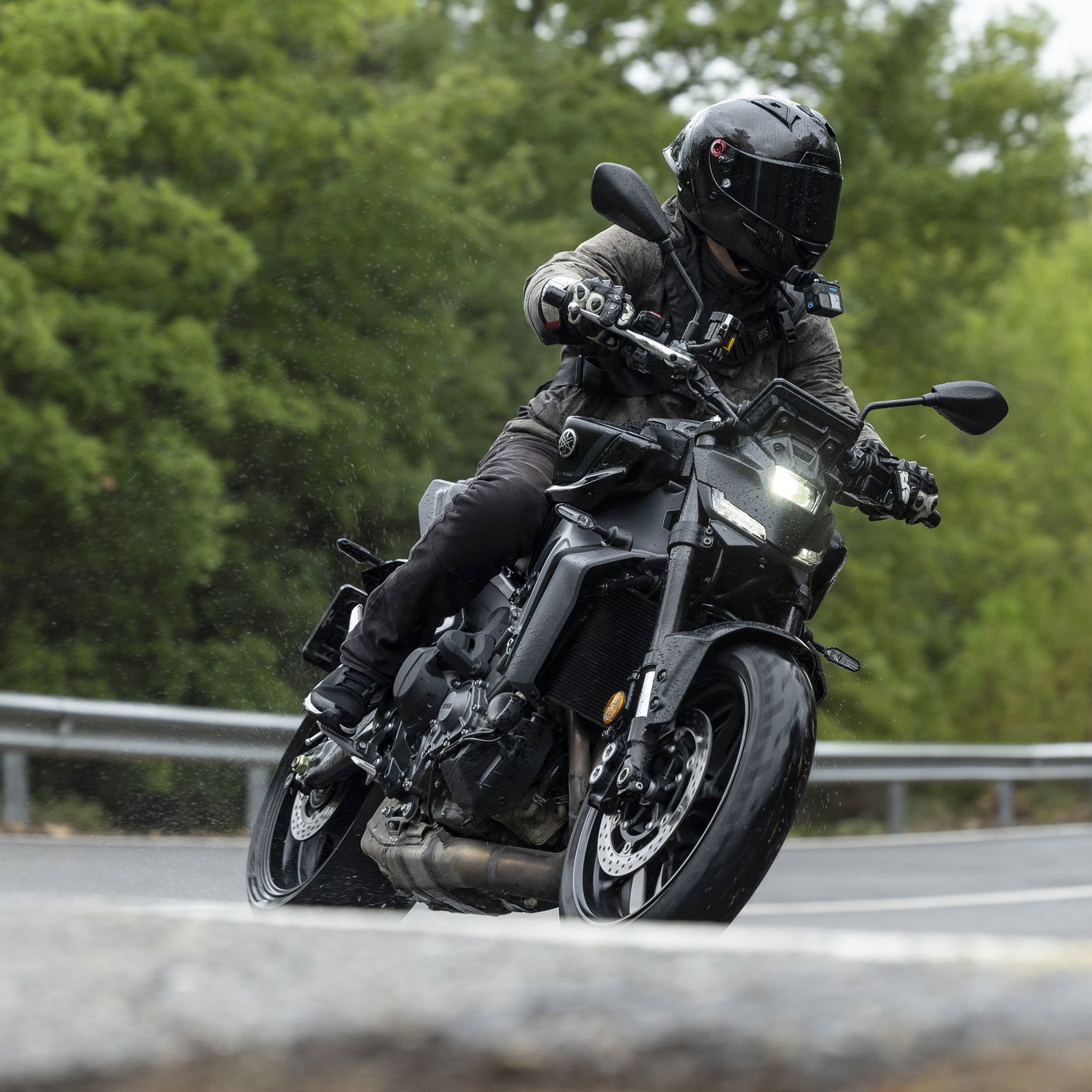 The Y-AMT gearbox on the Yamaha MT-09