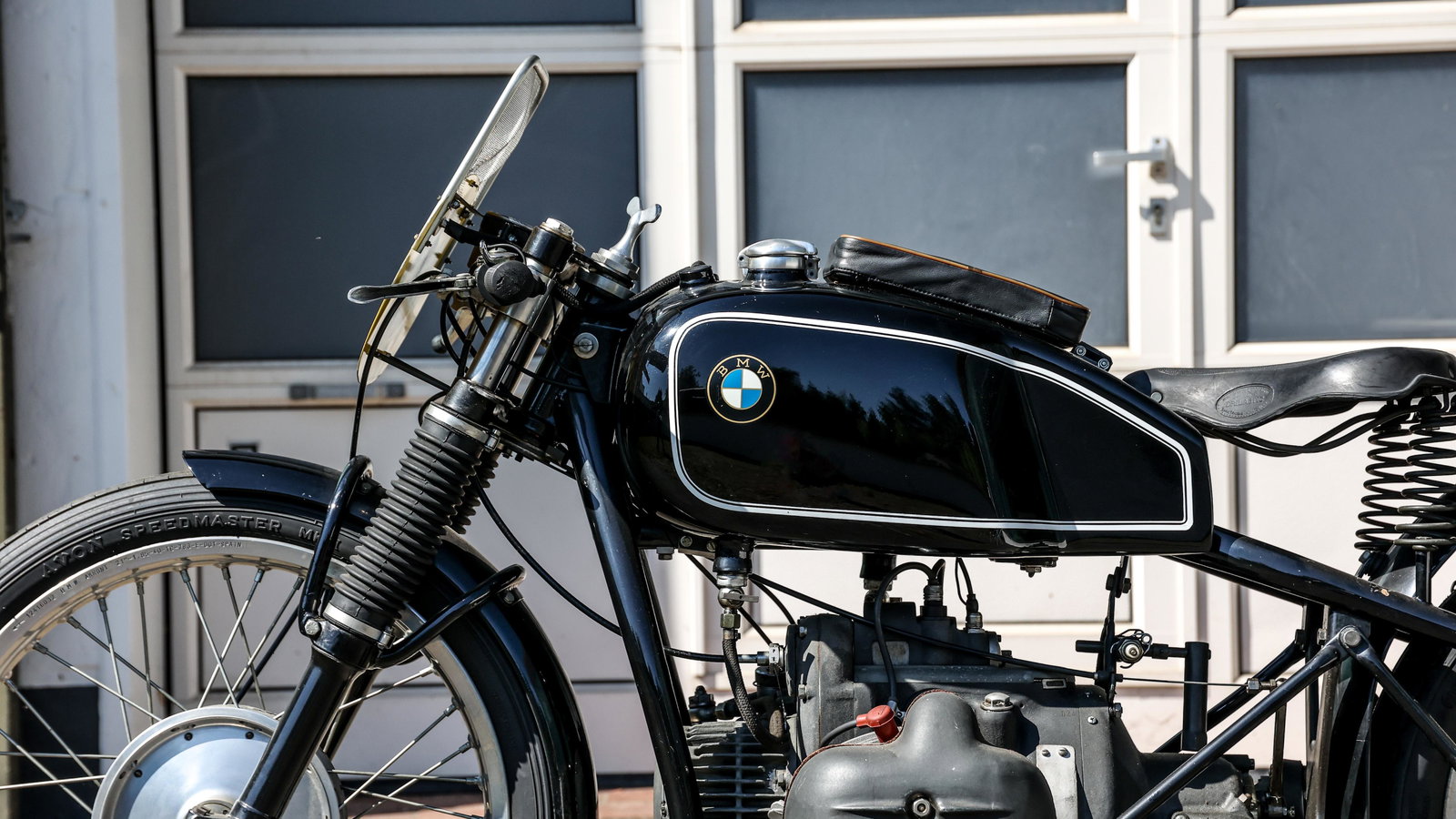 The Kompressor can be seen on the front of the engine