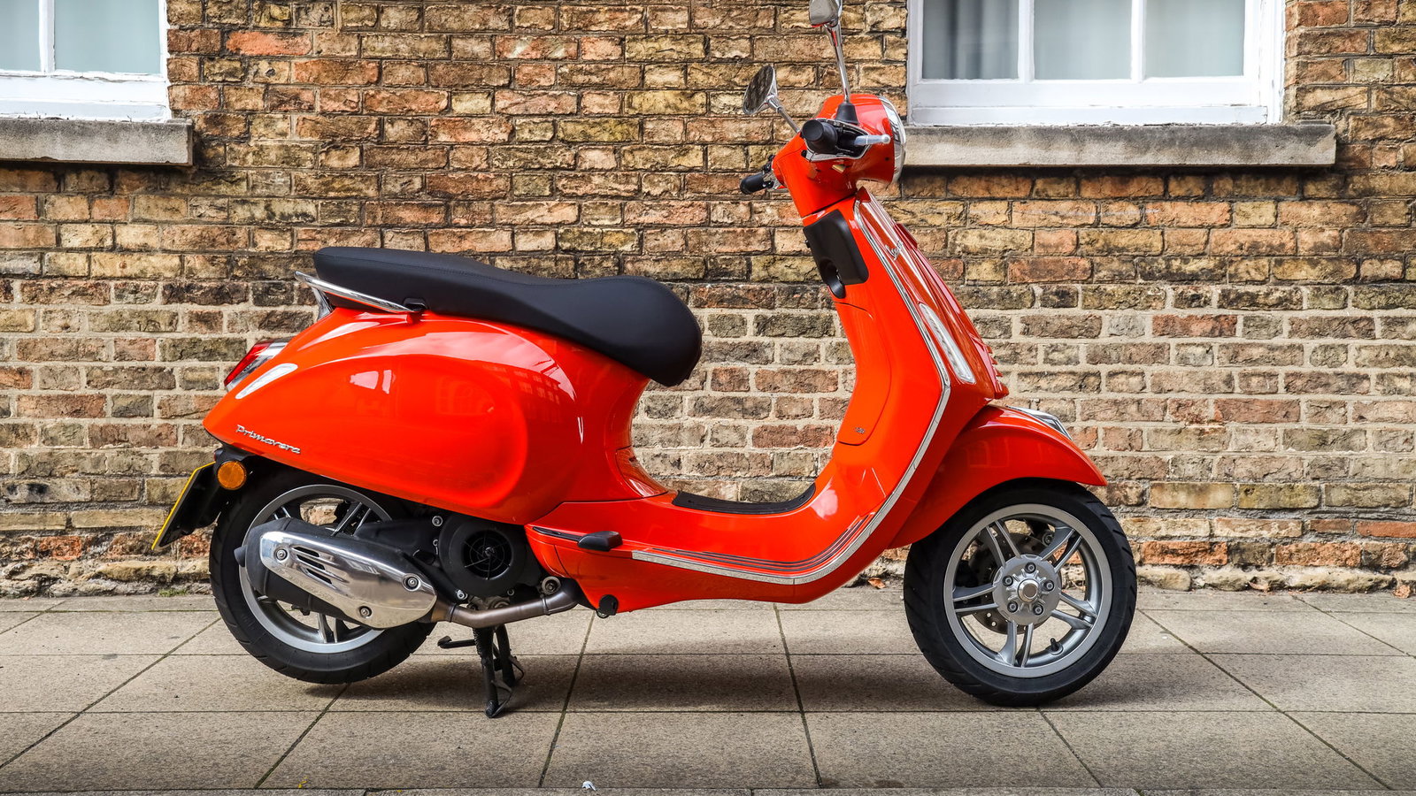 Vespa 125 Primavera - side