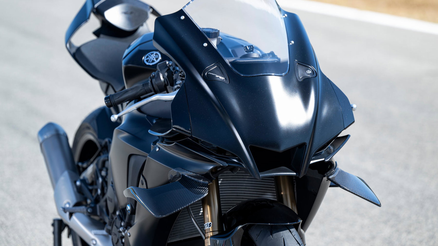 Track-Only Yamaha R1 Race and R1 GYTR Announced | Visordown