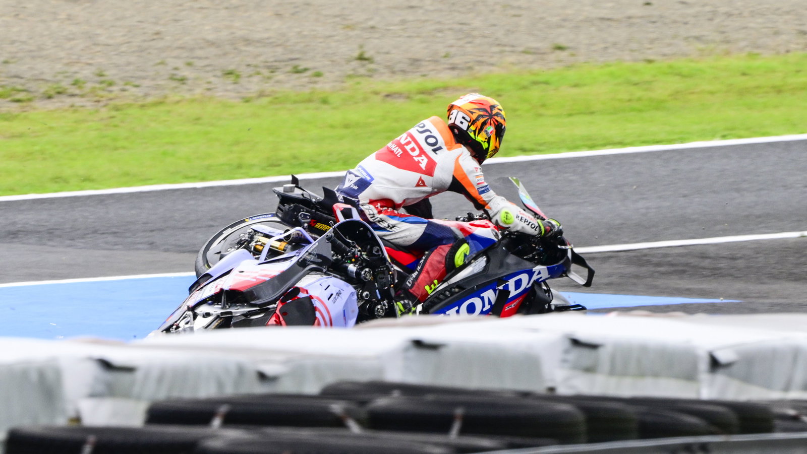 Joan Mir, Alex Marquez clash