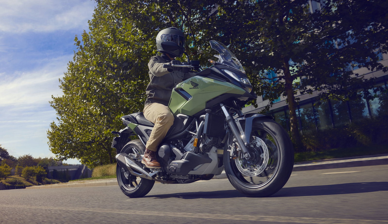 2025 Honda NC750X Arrives As The Ultimate Commuter | Visordown