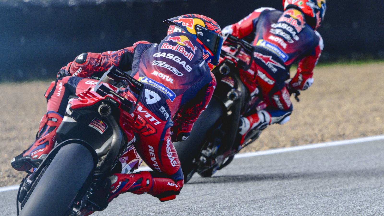 Augusto Fernandez, Pedro Acosta