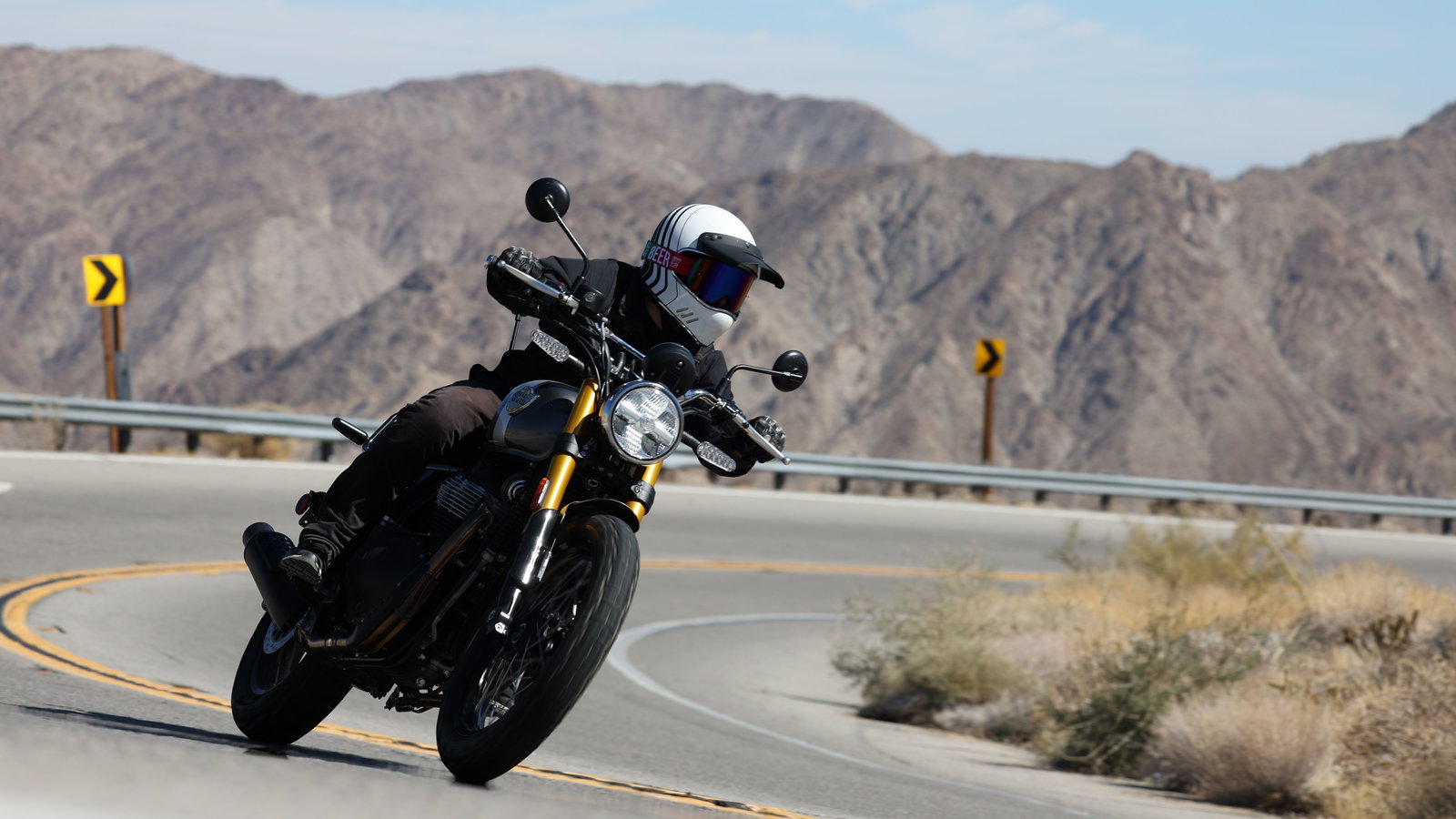 Cornering on the Bear 650