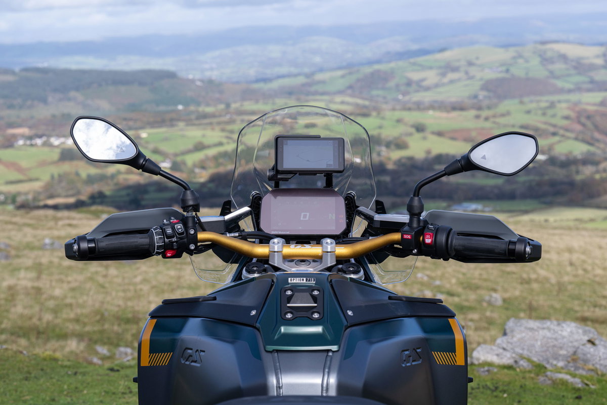 BMW R1300 GS with ASA Review: Game-Changing Gearbox Tech? | Visordown
