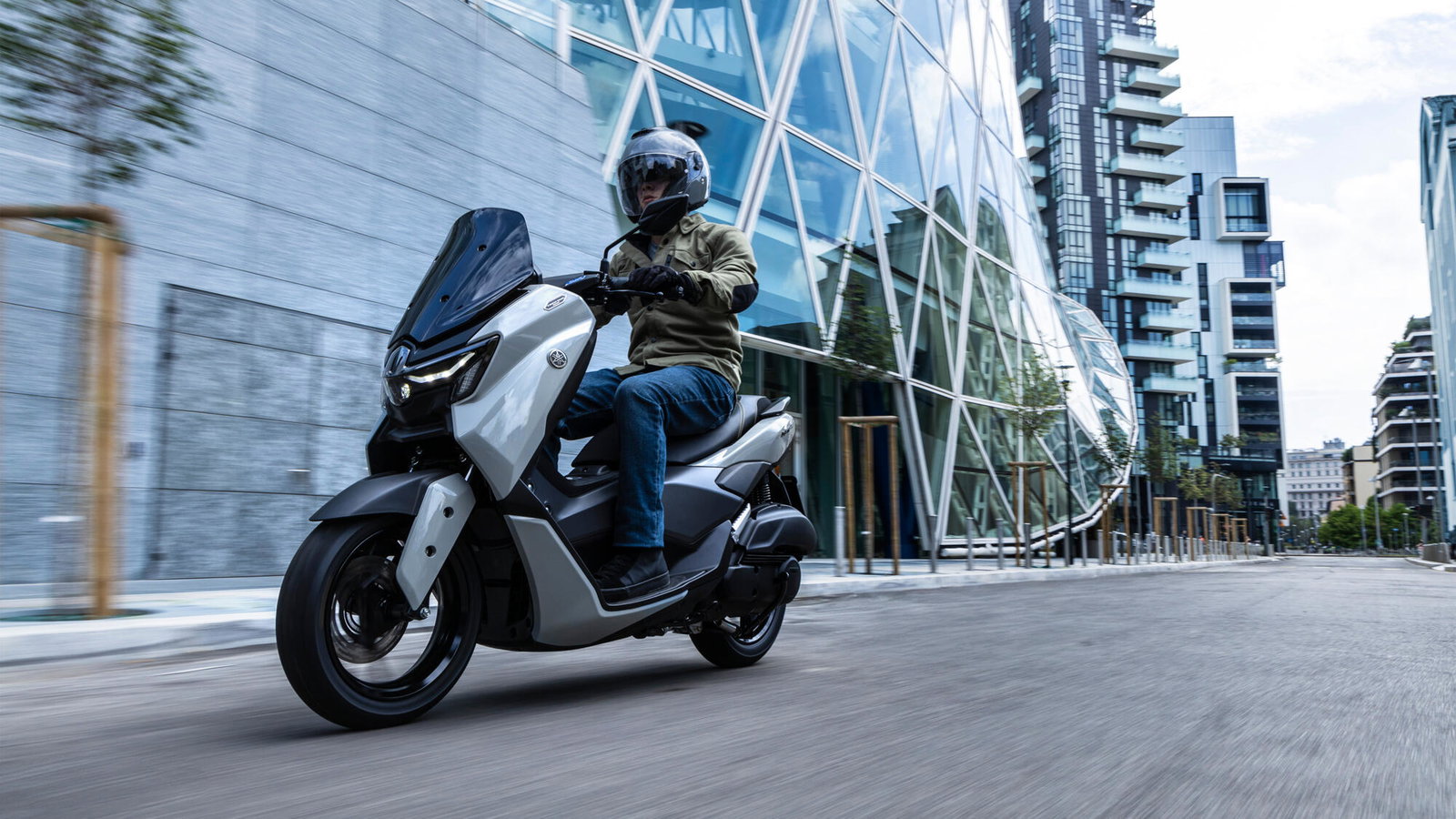 Yamaha NMax 125 Scoot Gets 2025 Upgrade Alongside New Tech Max
