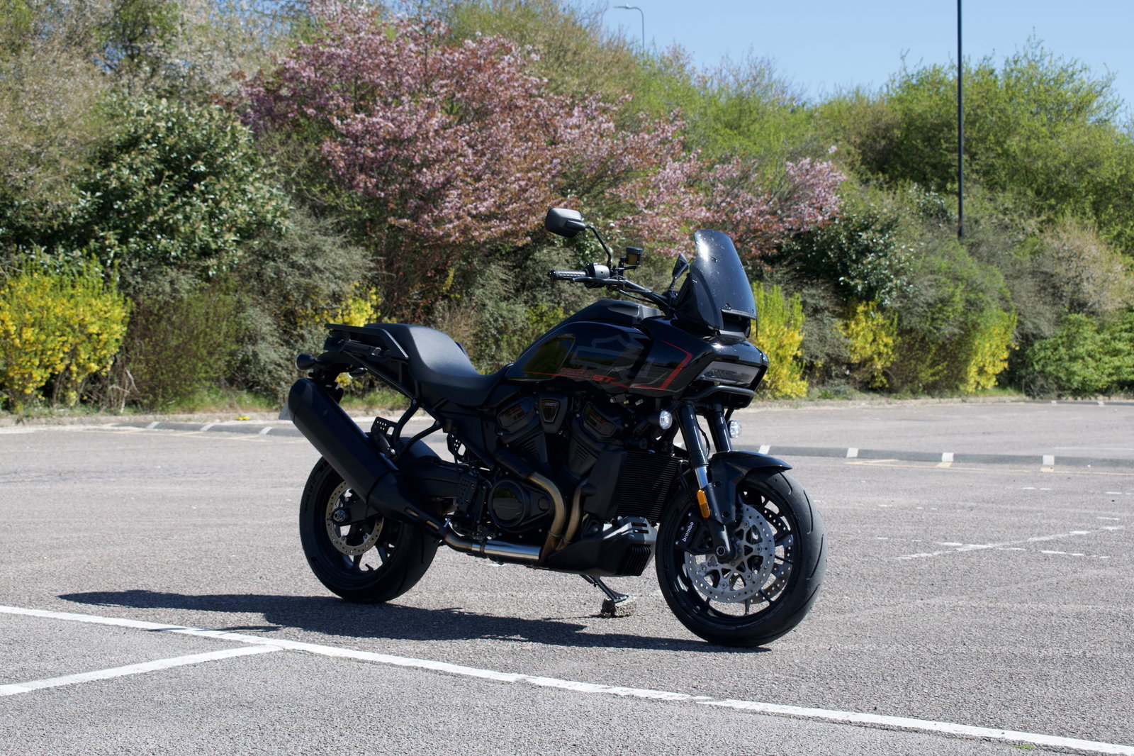 Pan America 1250 ST - static