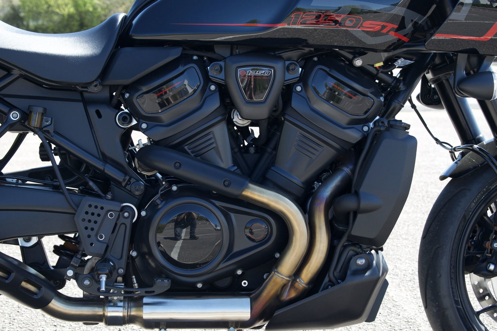 Pan America 1250 ST - engine