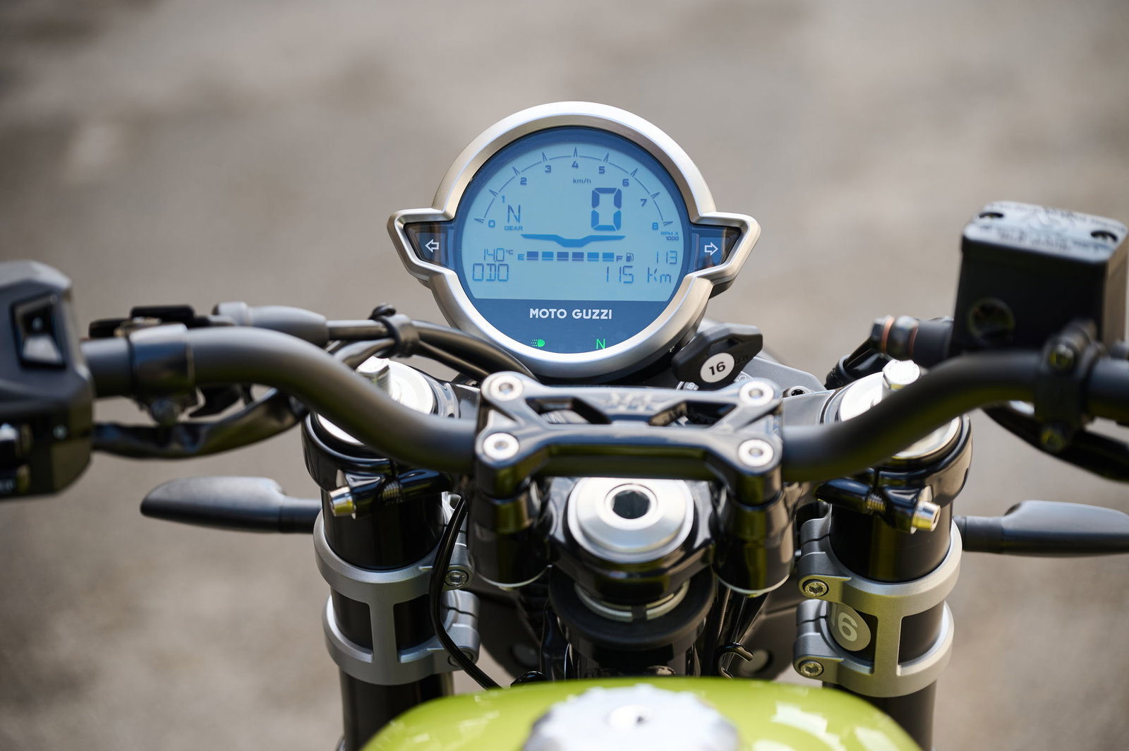 The V7 Sport - detail