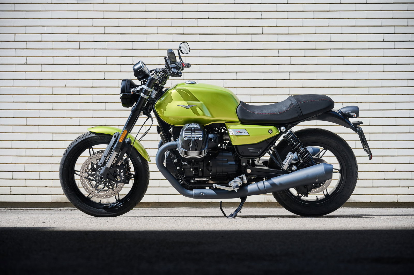 The V7 Sport - static