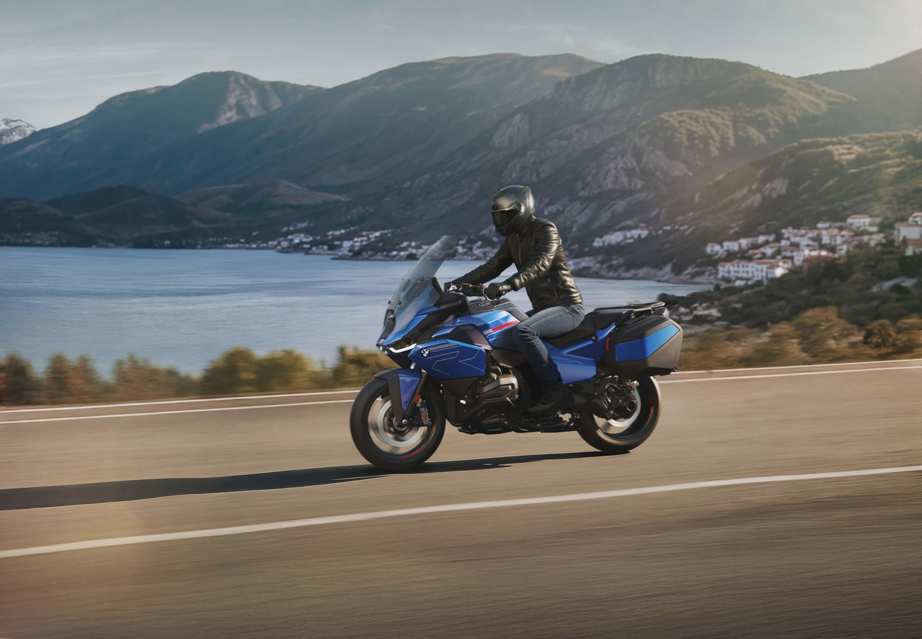 BMW R1300 RS and RT Models Get New Engine and Chassis | Visordown