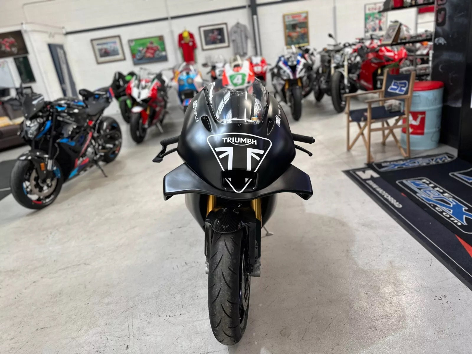 Speed Triple 1200 RS track bike