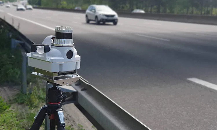 Parifex-Nano 3D Lidar traffic camera on the roadside
