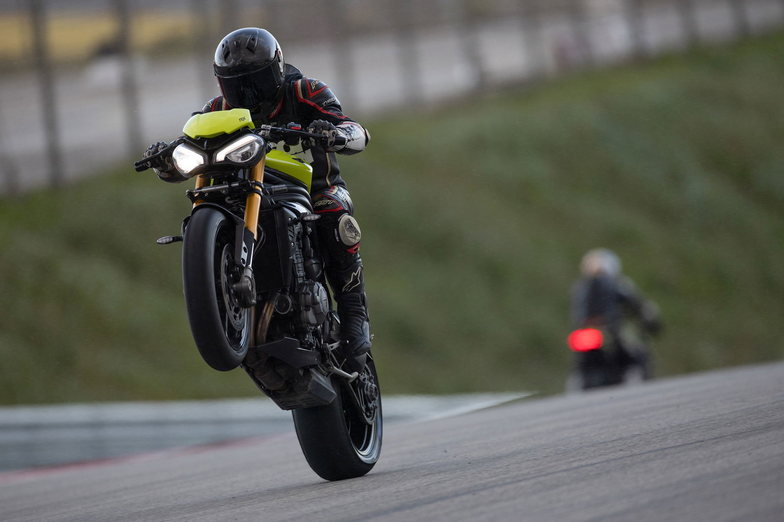 The Triumph Speed Triple RX has alloy wheels