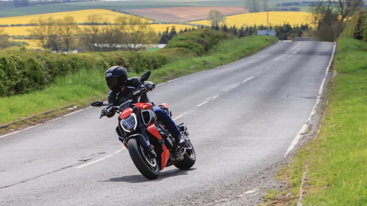 The Ducati Diavel V4 - riding