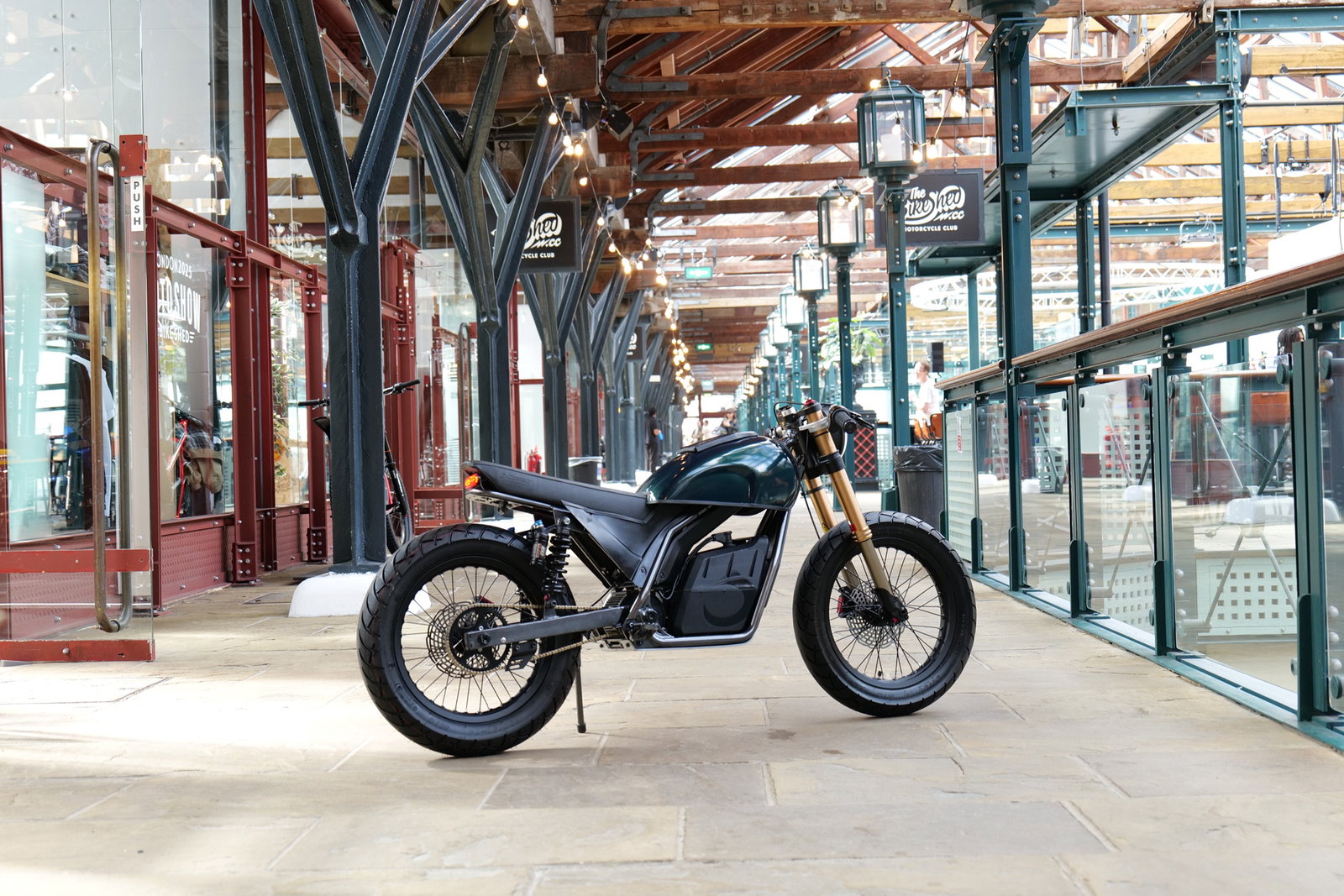 A Custom Oset Called Tom-a-Hawk at Bike Shed Moto Show