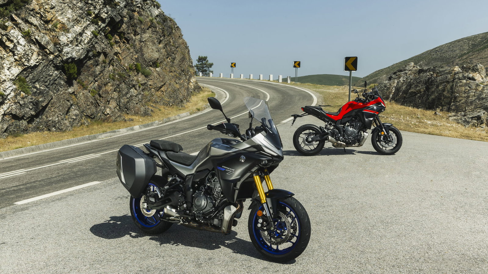 The 2025 Yamaha Tracer 7 GT (L) and Tracer 7 (R)
