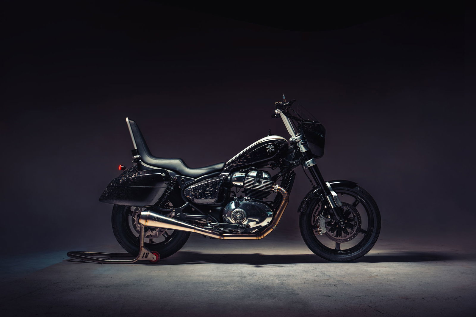 THe Royal Enfield Super Meteor 650 'The Great Frog' Custom
