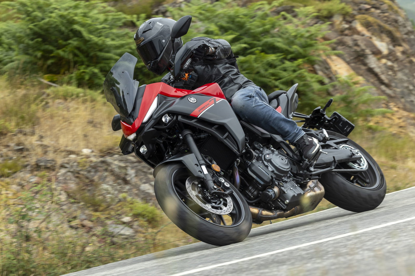 The 2025 YAmaha Tracer 7 - riding