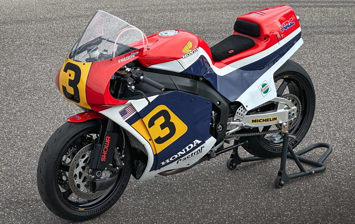 The Freddie Blade, by RindPerformance