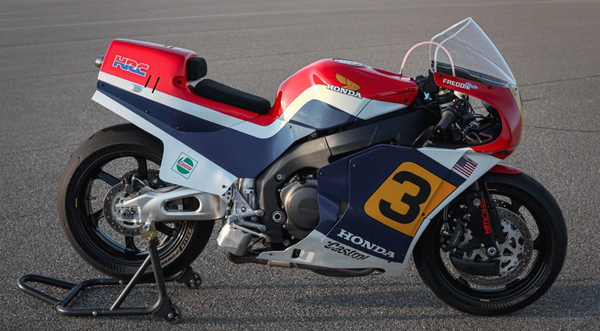 The Freddie Blade, by RindPerformance