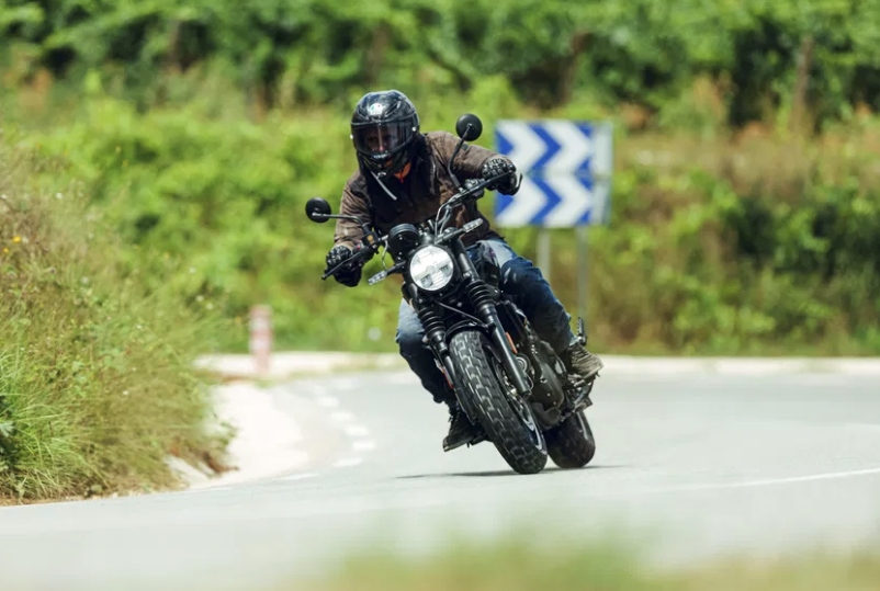 Royal Enfield Guerrilla 450