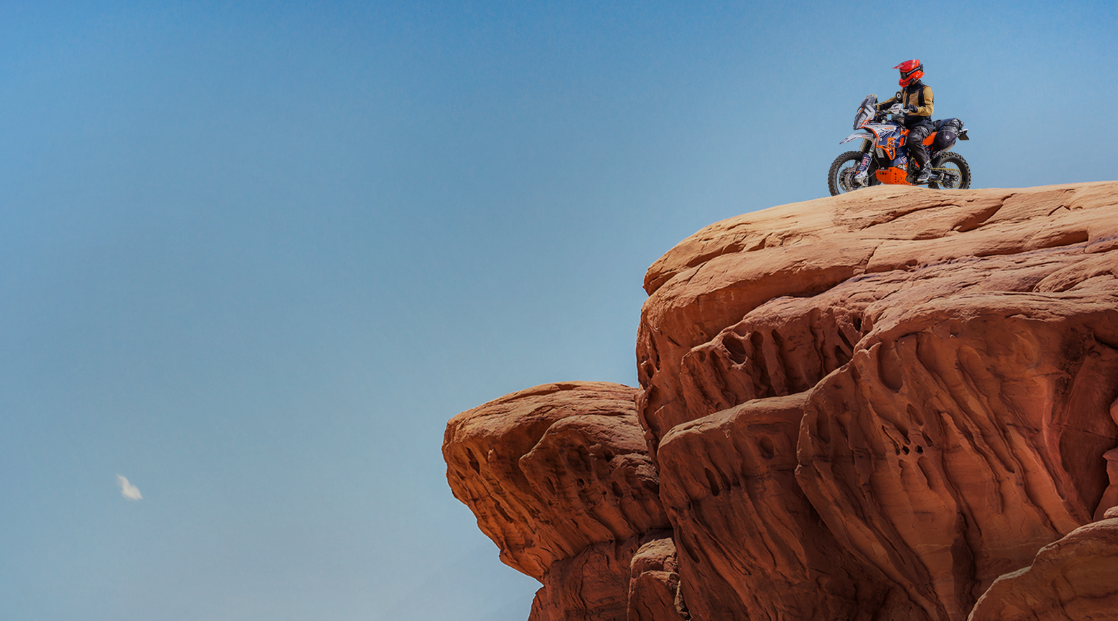 Alpinestars reveals All Terra: new adventure gear range for Spring 2025 ...