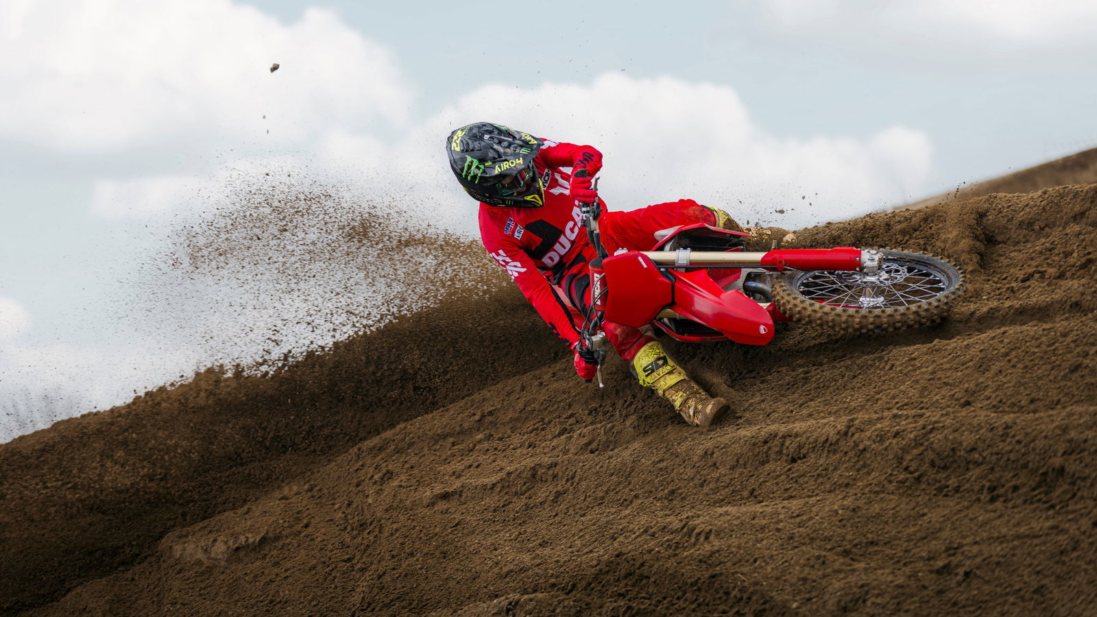 Ducati Desmo450 MX in action