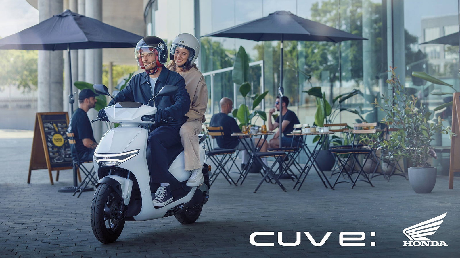 Honda CUV e on the road