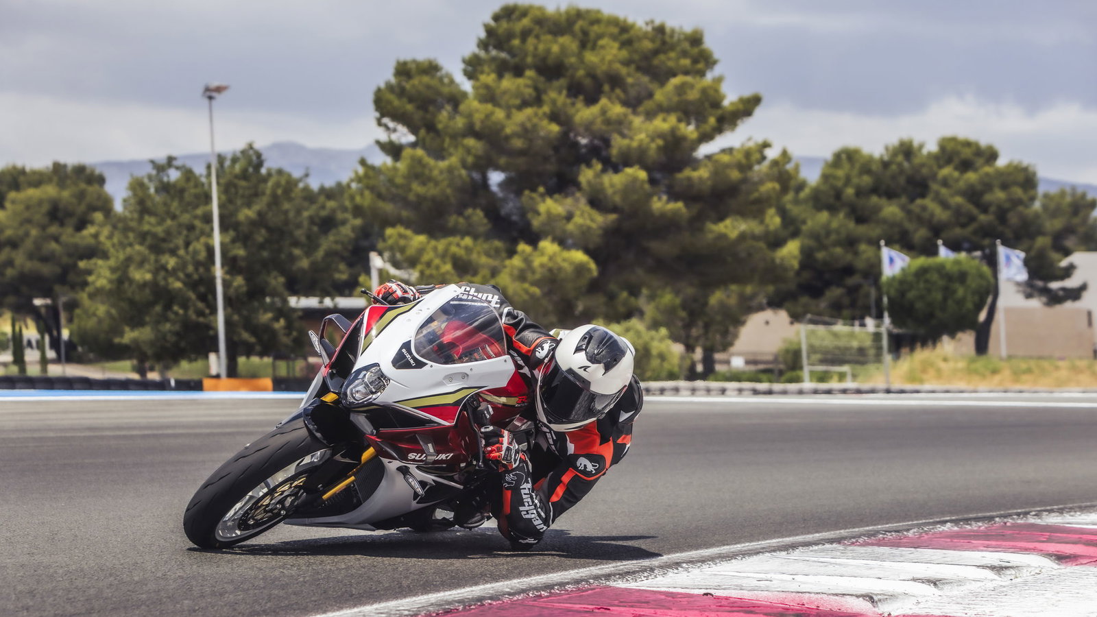 The 2026 Suzuki GSX-R1000R