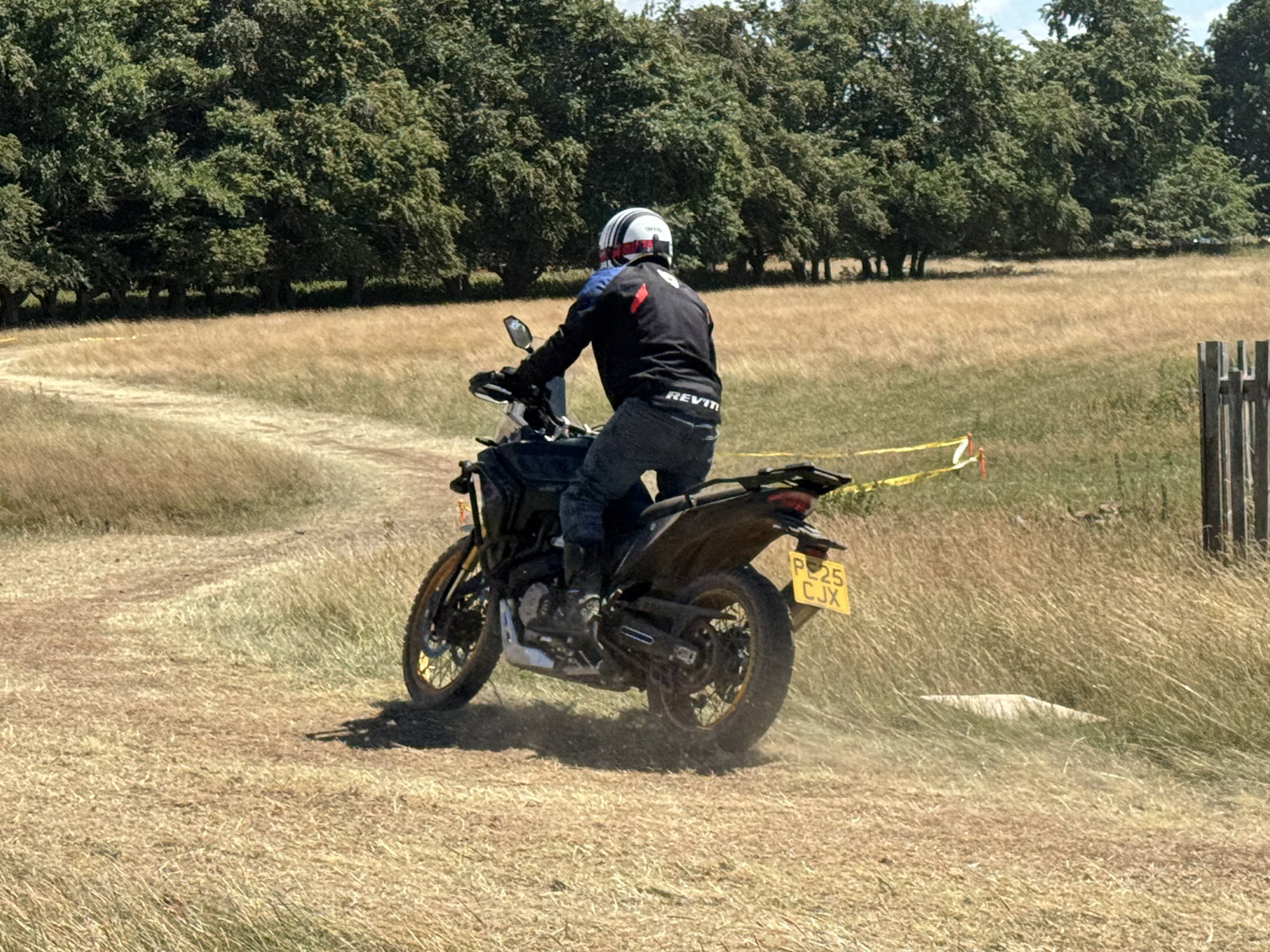 The Voge DS800X Rally - riding