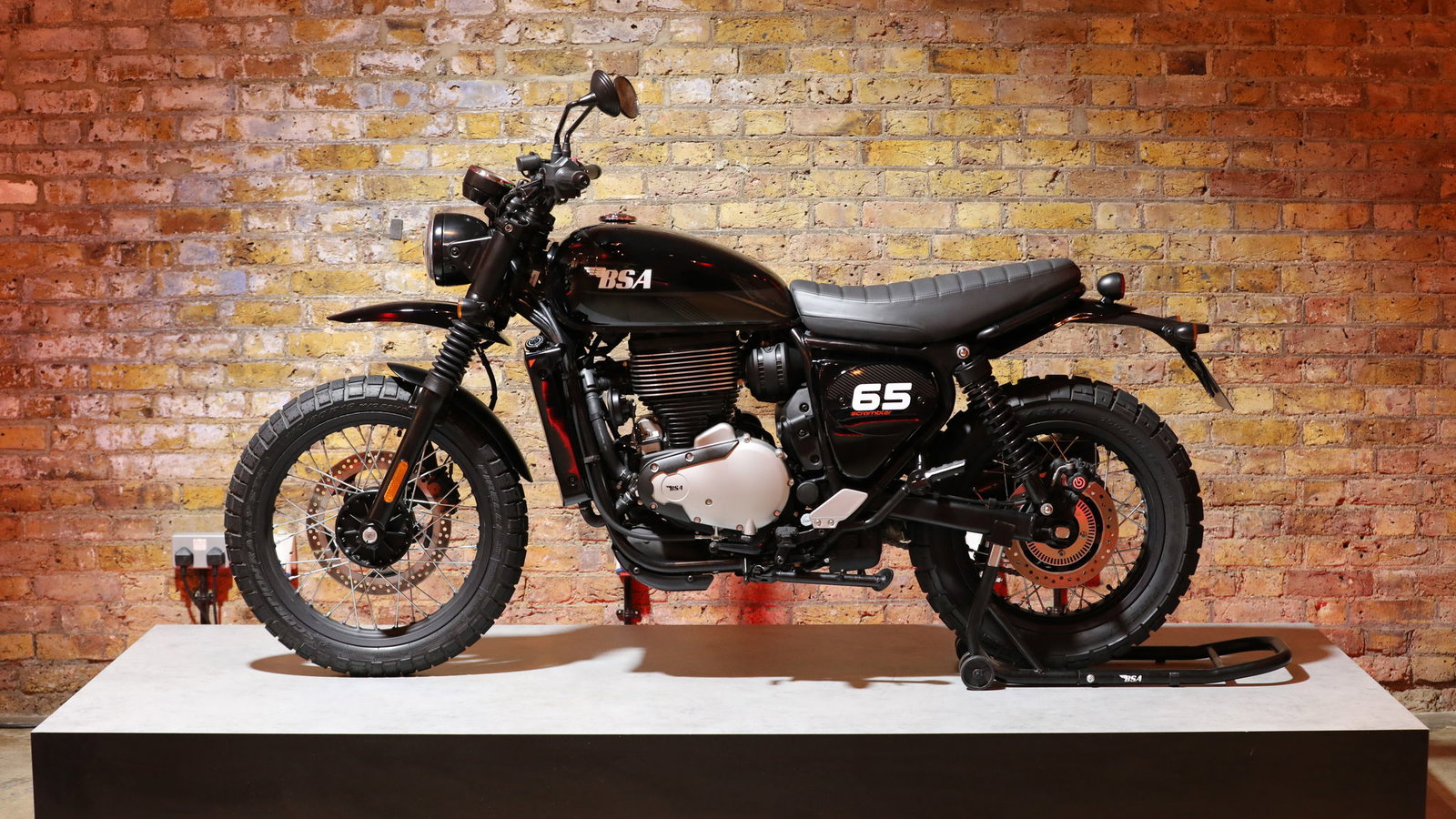 2025 BSA Scrambler 650