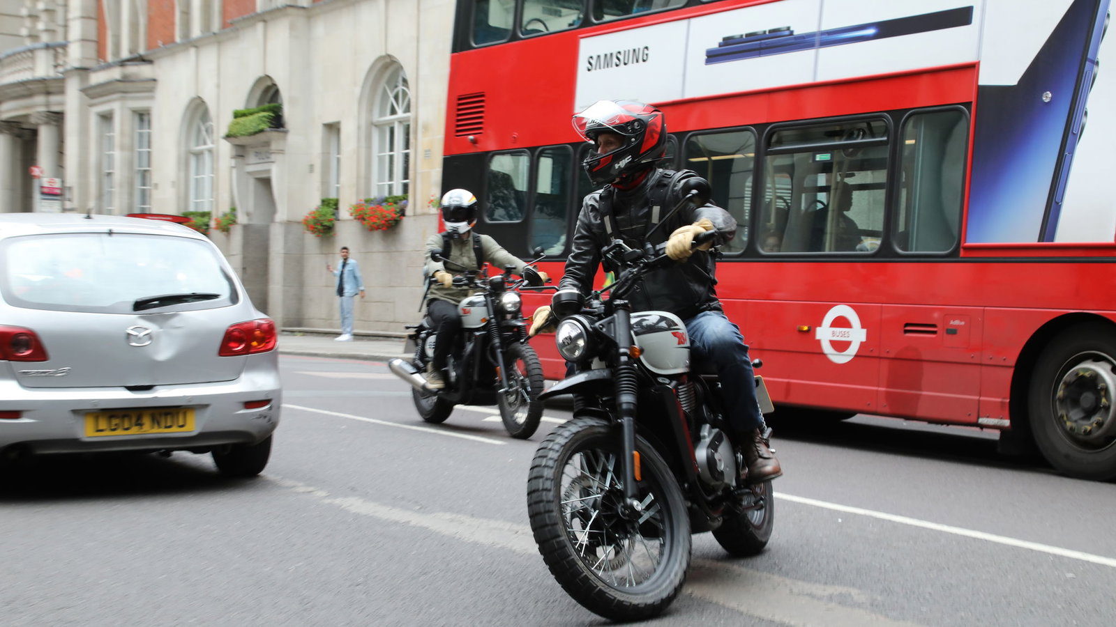 Riding the 2026 BSA Scrambler 650 in central London