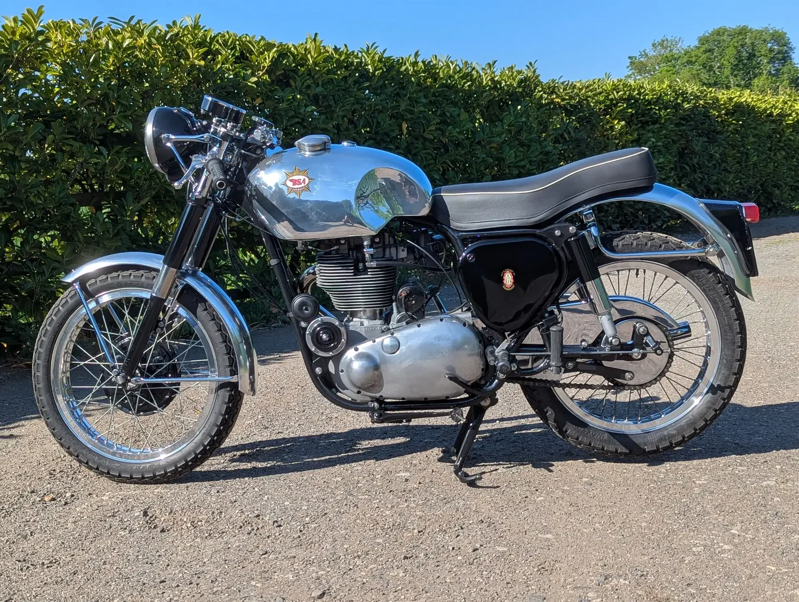 Credit; Iconic Auctioneers - BSA 350 Gold Star