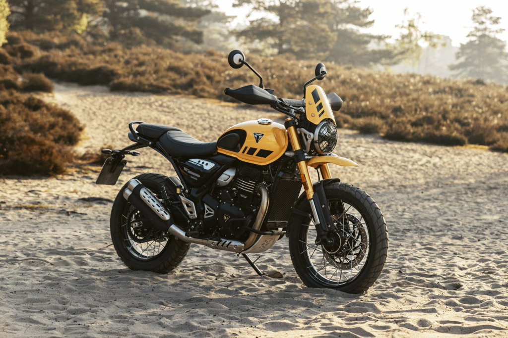 The Triumph Scrambler 400 XC - static