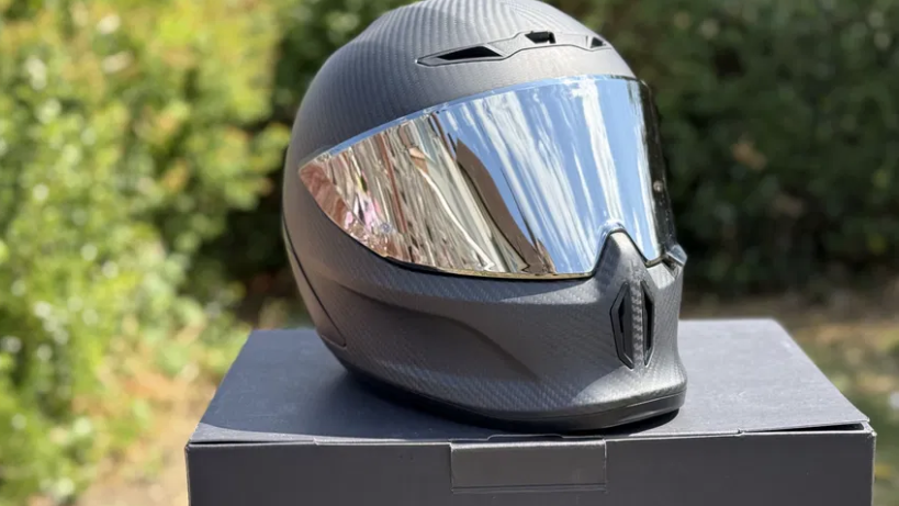 Ruroc Eox Raw Carbon helmet