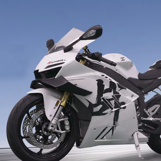 A new ZXJC 820RR inline-triple sportbike is in the pipeline