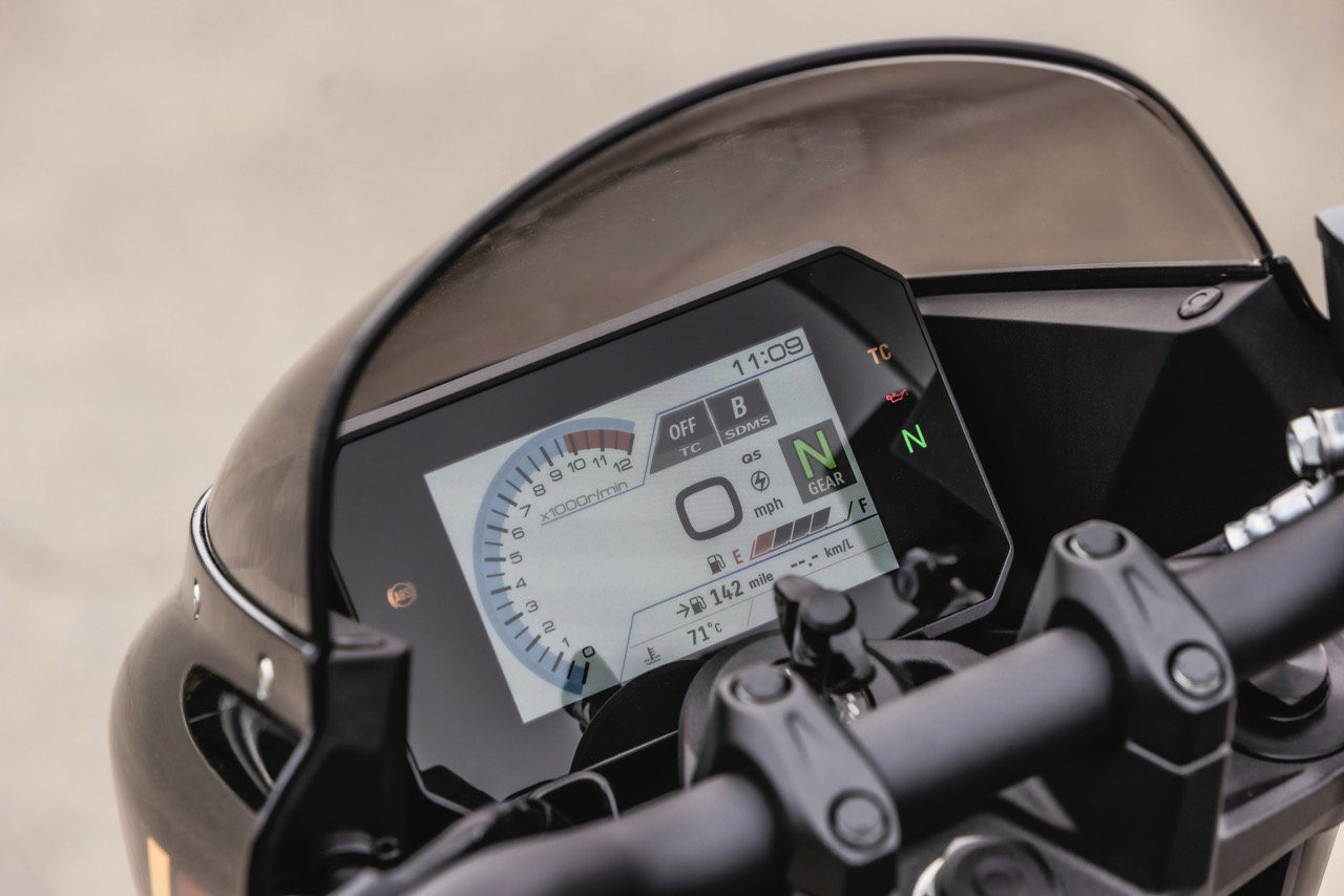 Both bikes gain a TFT dash