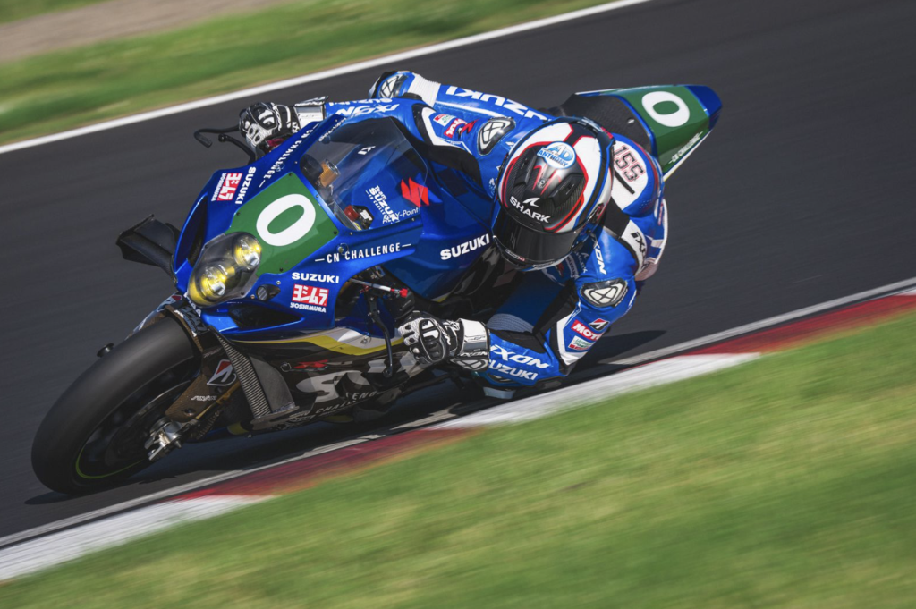 Suzuki GSX-R1000R in action