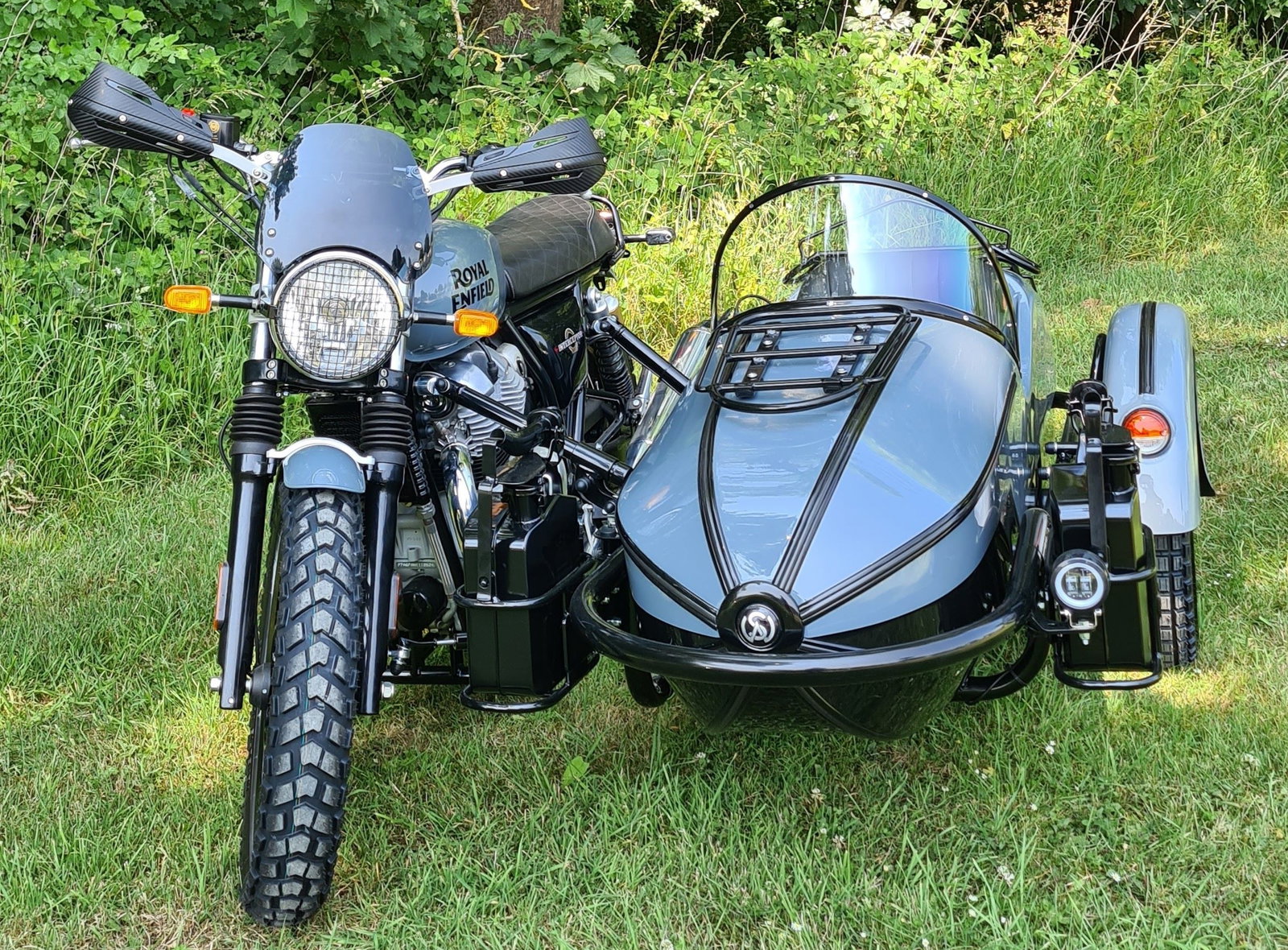 Watsonian presents side-car equipped Royal Enfield Interceptor 650