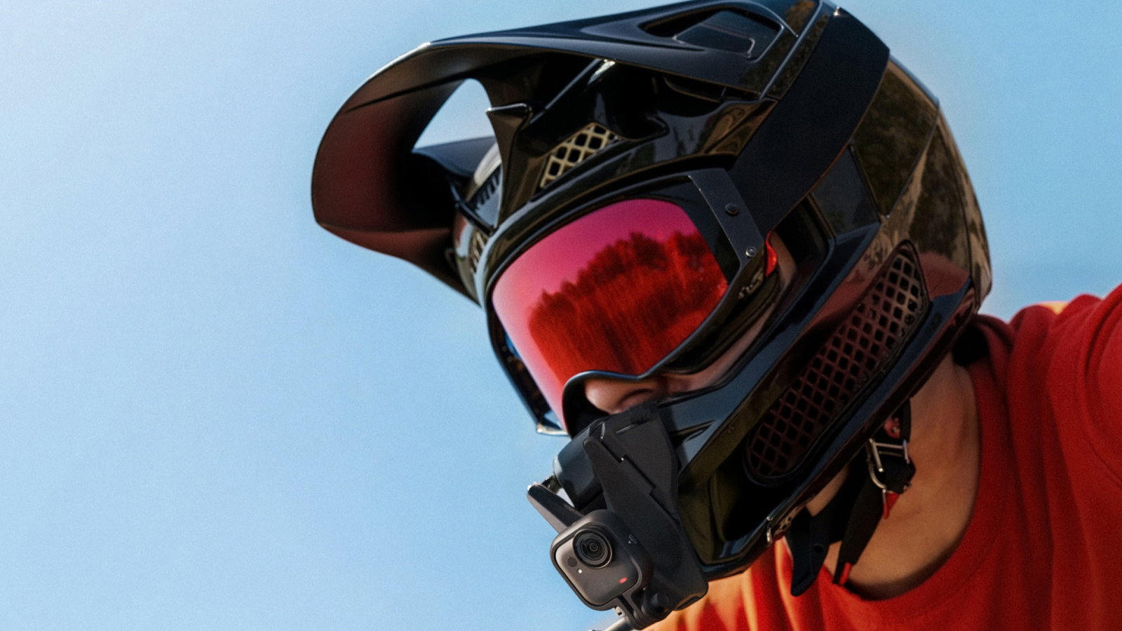 The Insta360 GO Ultra 