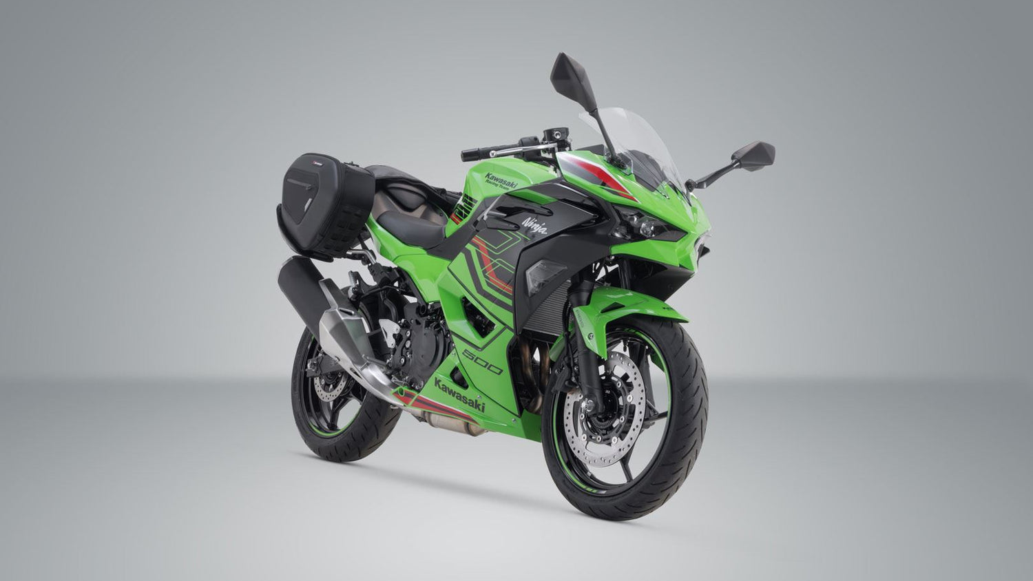 Kawasaki Ninja 500 with SW-Motech panniers