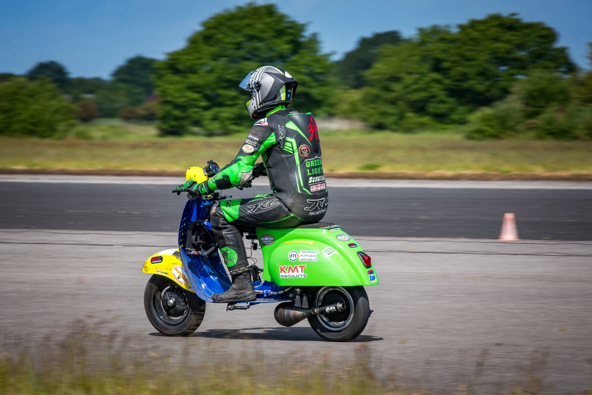 Meet Adie Horrocks: the man who rides a 127 mph scooter | Visordown